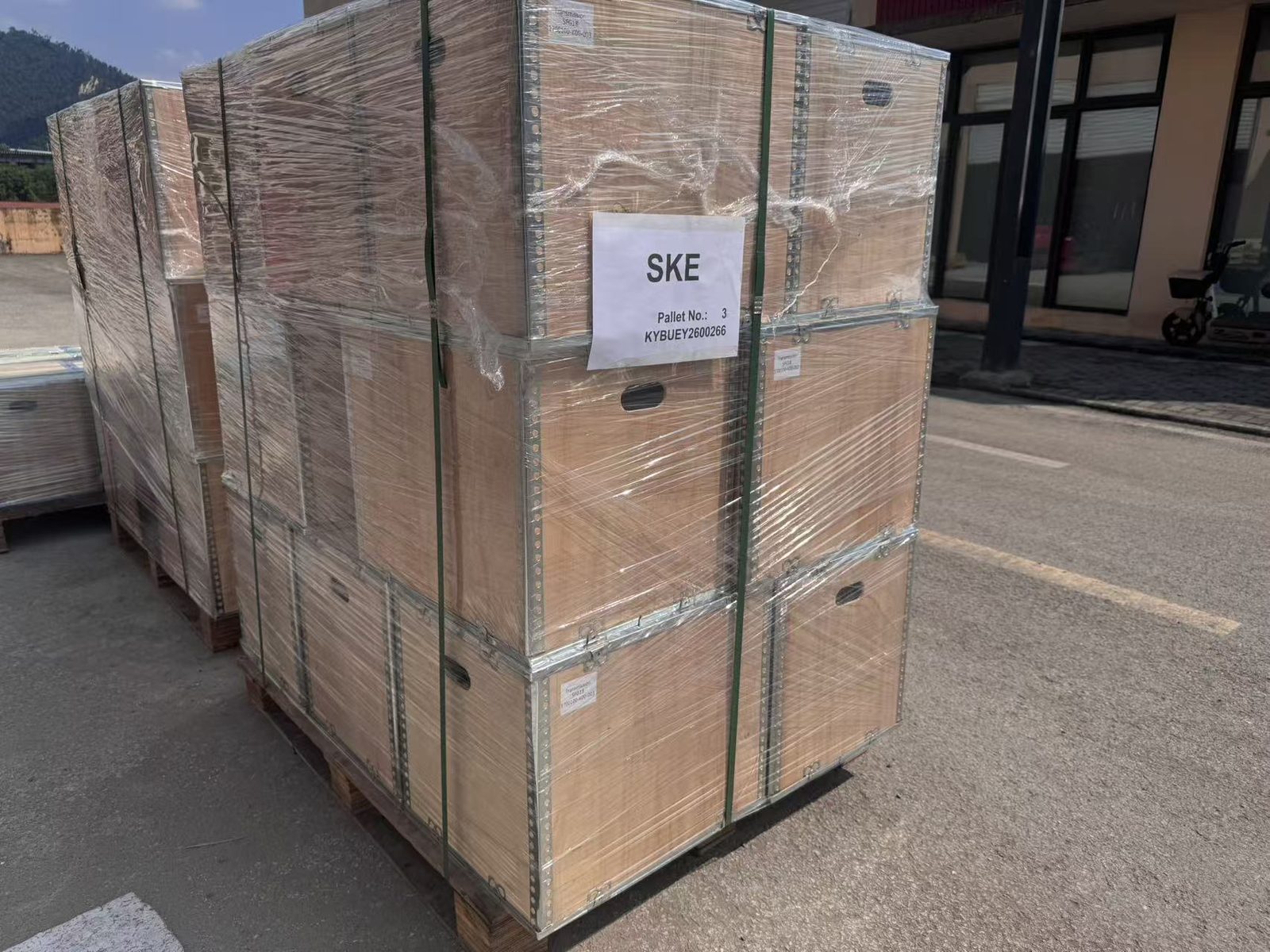 Pallet labels and shipment references
